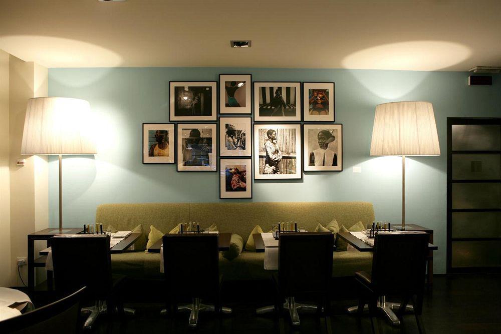 Gallery Art - Lungarno Collection