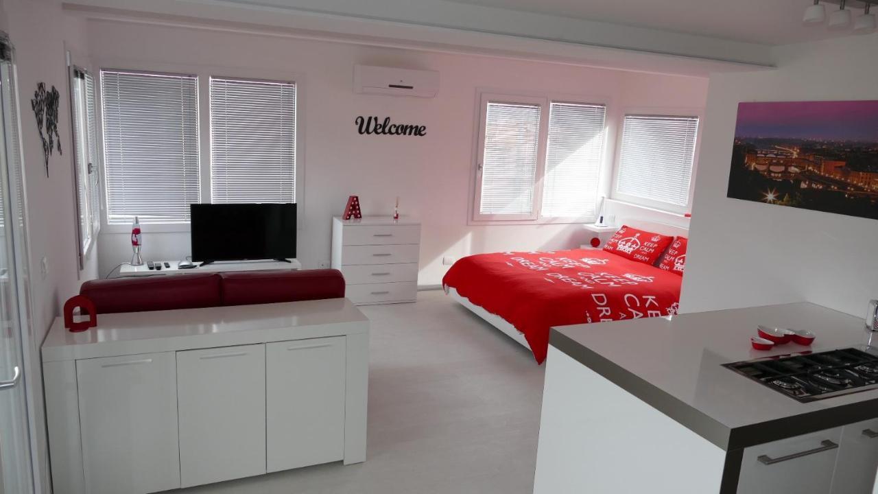 Open View To Appartement