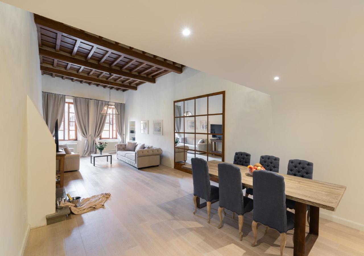 Pure Luxury In Oltrarno Florence