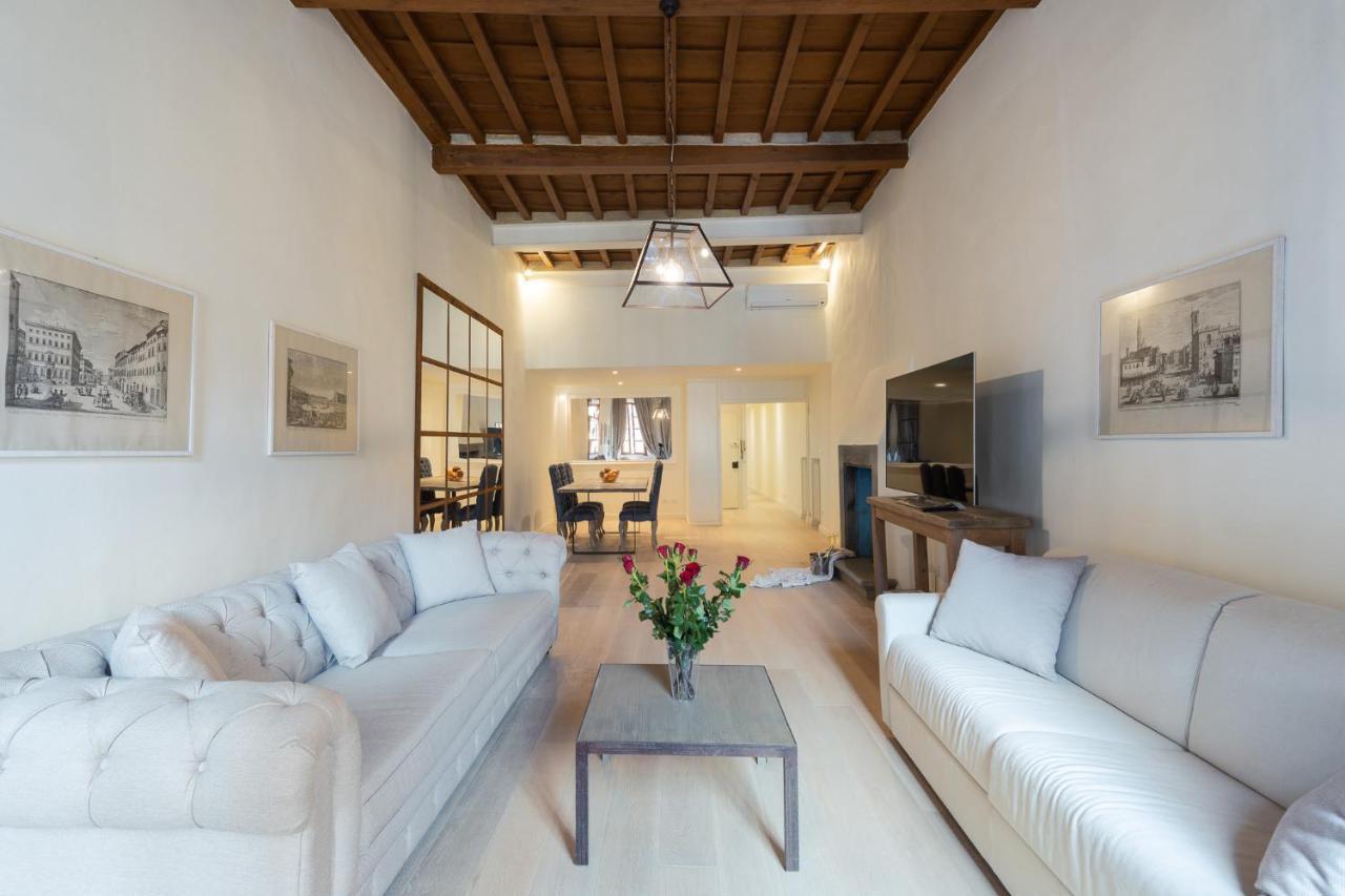 Pure Luxury In Oltrarno Apartment *