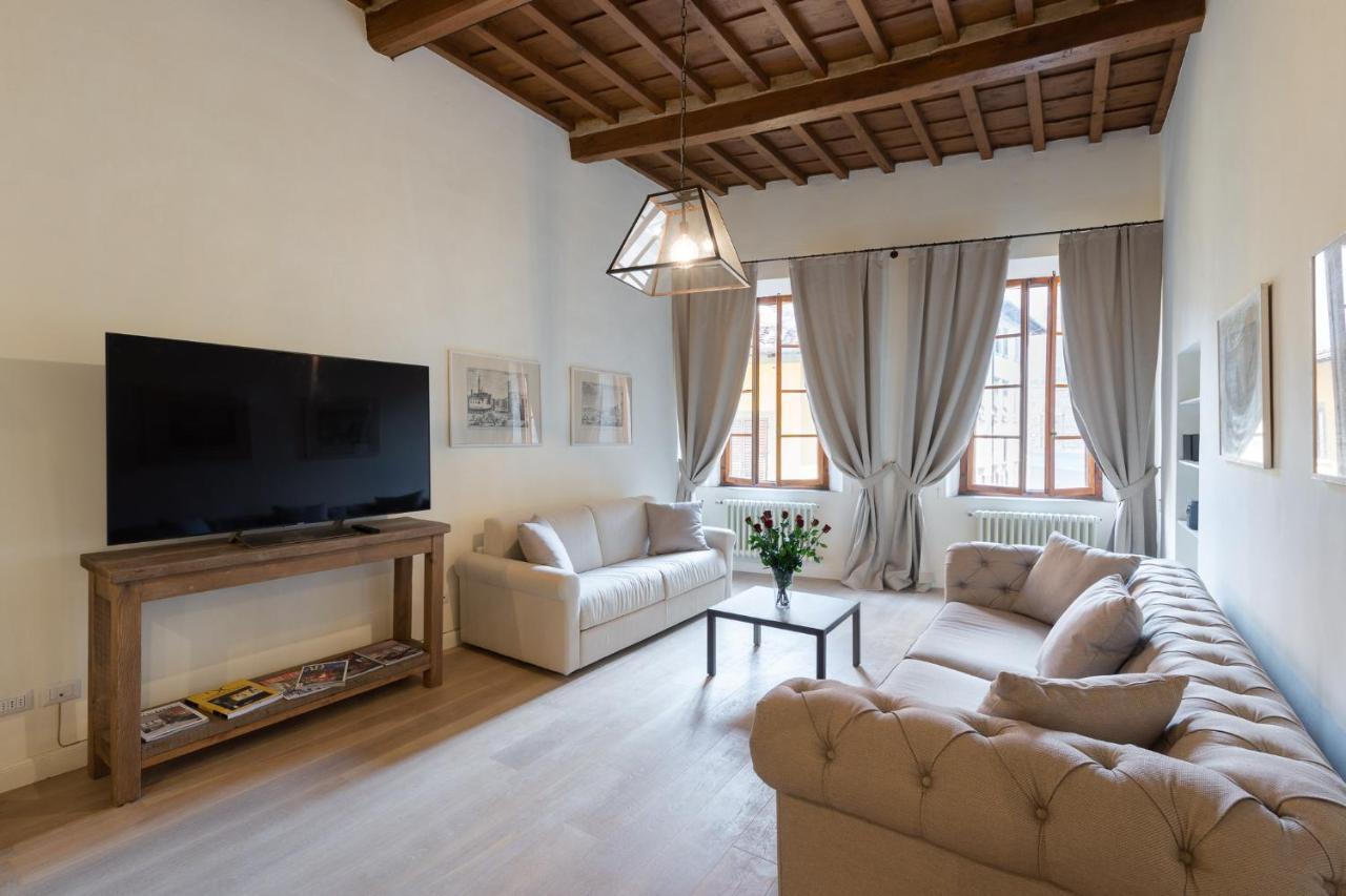 Pure Luxury In Oltrarno Apartment