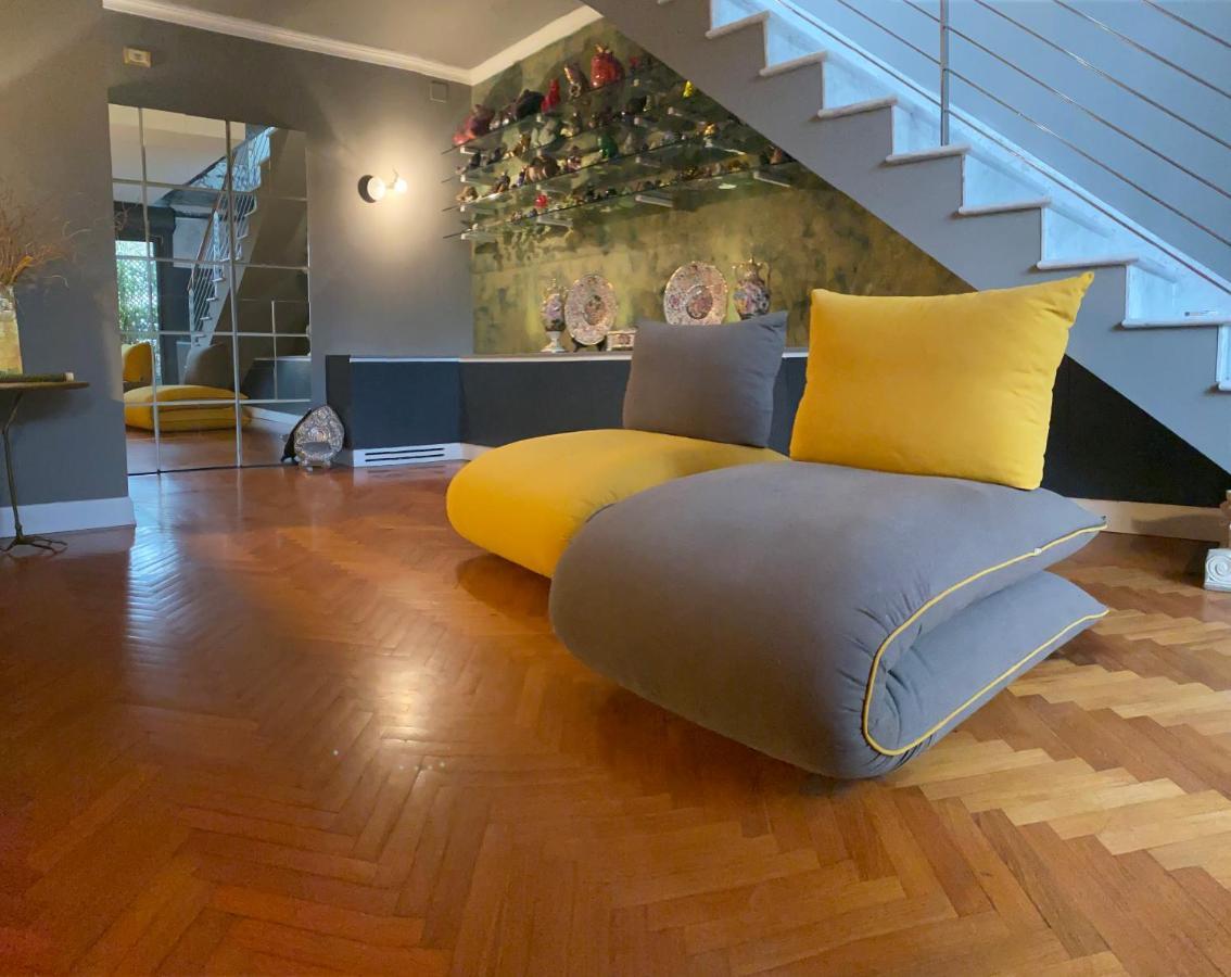Jr Home Apartment *