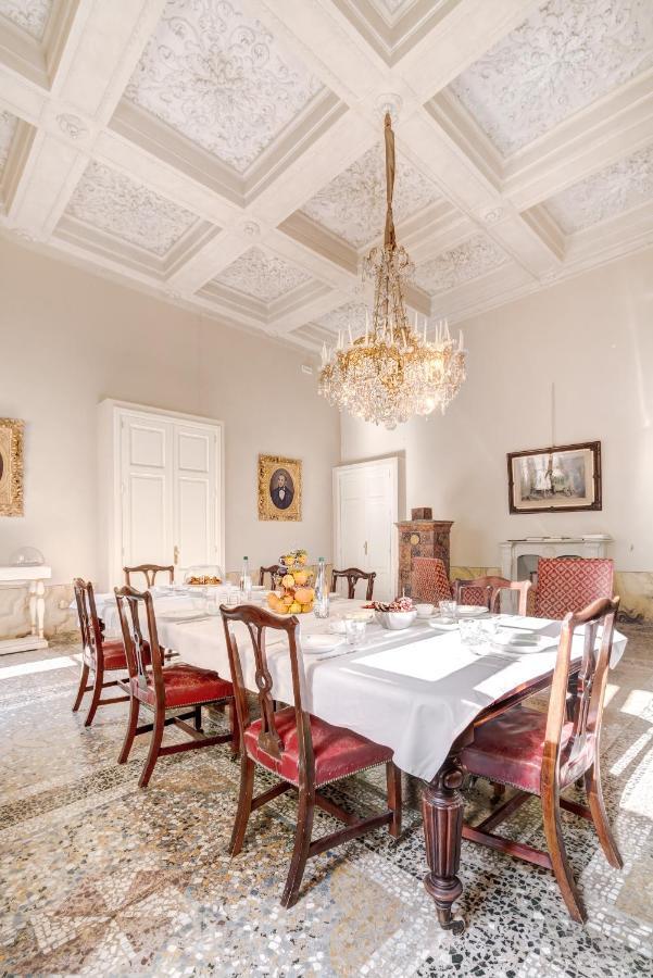 Bed & Breakfast Palazzo D'oltrarno - Residenza D'epoca 3*