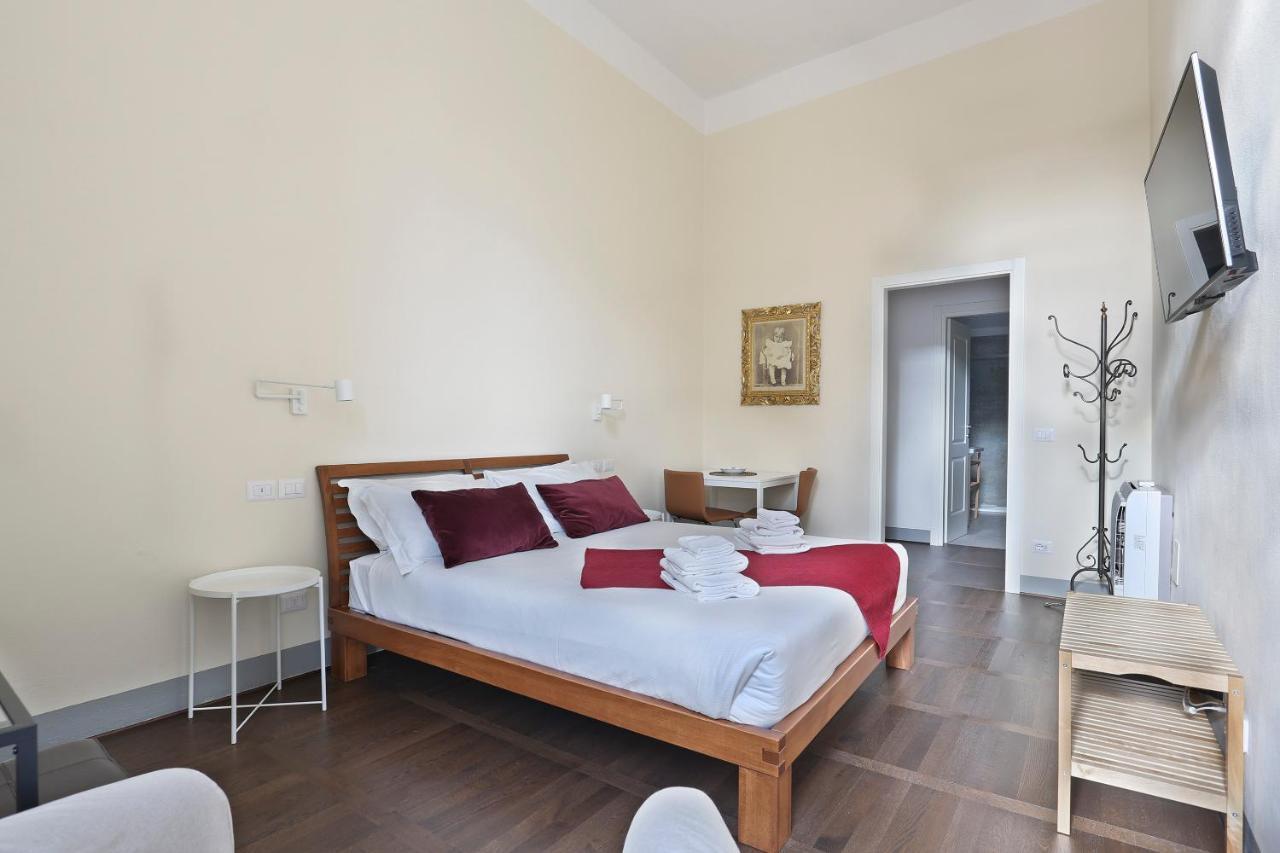 Apt. Melograno - Pauline Suites, Palazzo Borghese Florence