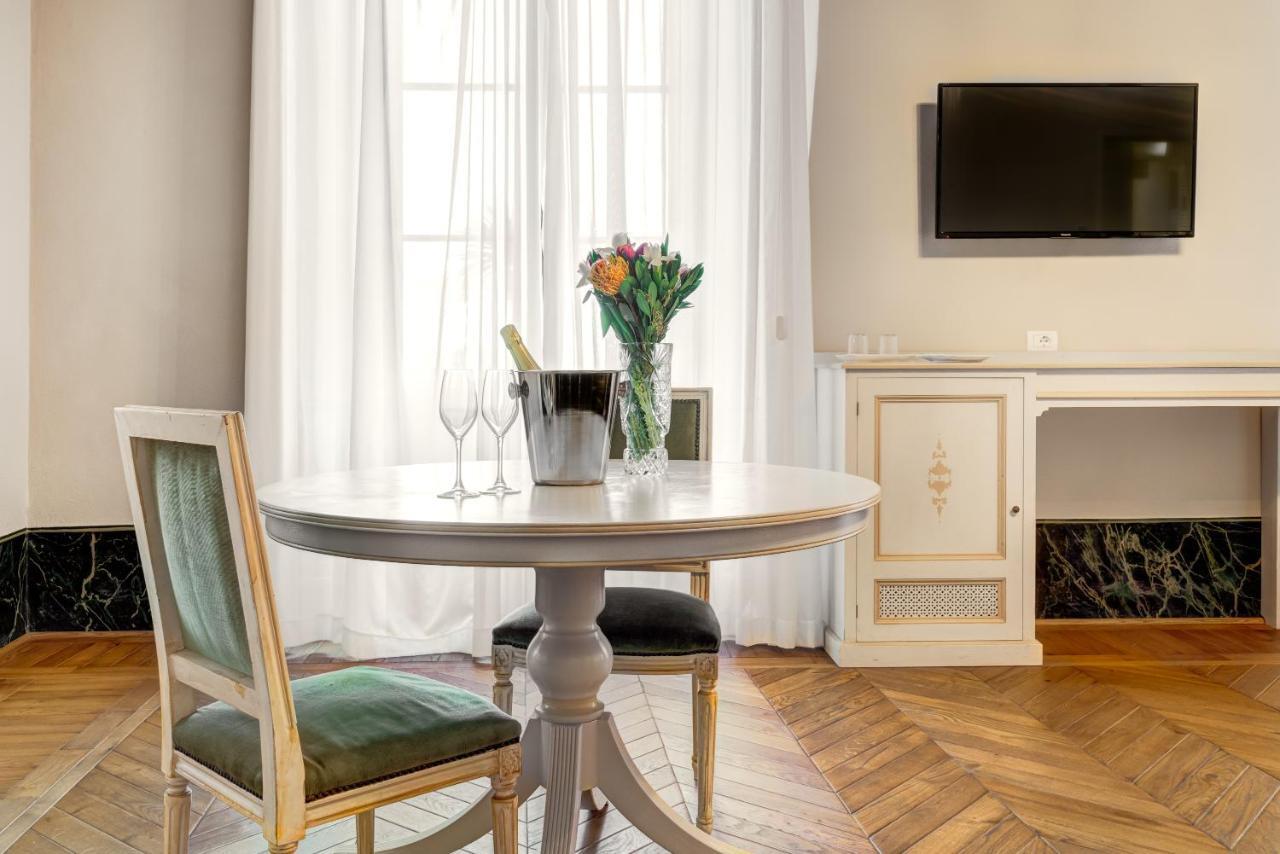 Bed & Breakfast Palazzo D'oltrarno - Residenza D'epoca 3*