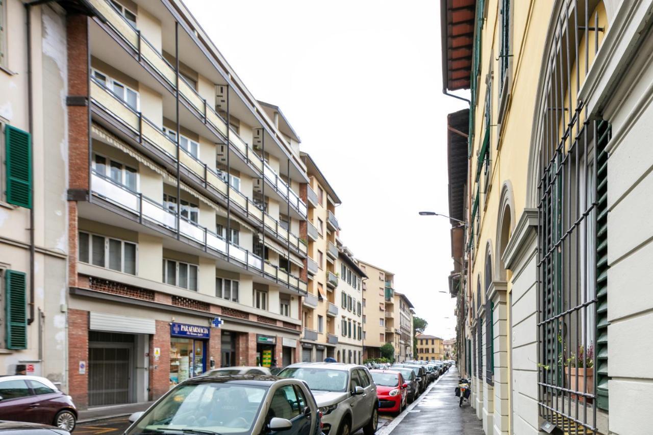 Giovanni Angelico Wood And Design Apartment