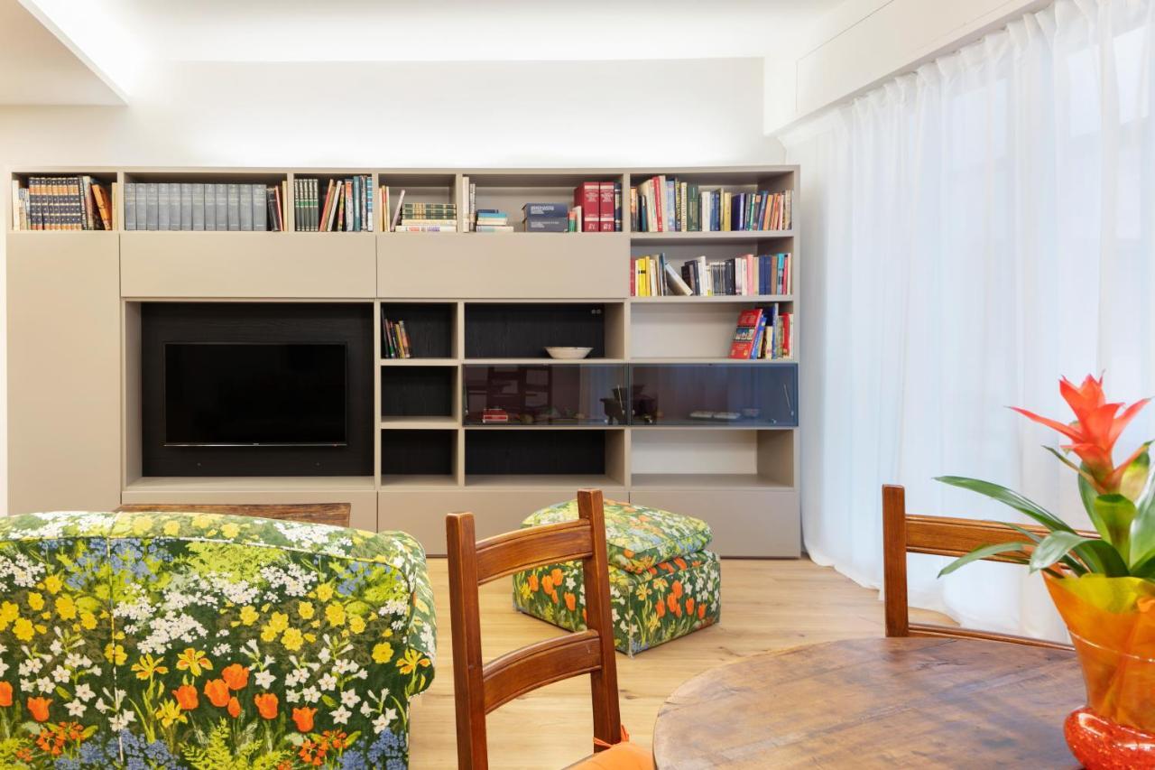 Giovanni Angelico Wood And Design Apartment Florence