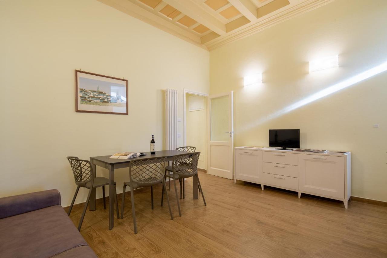 Apartment Santo Spirito Bright Flat By Mmega Florence