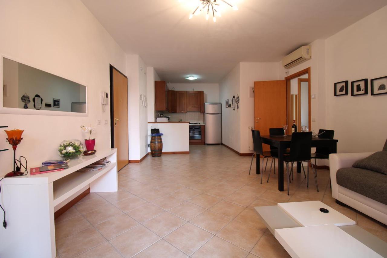 La Terrazza Di Claudia Apartment