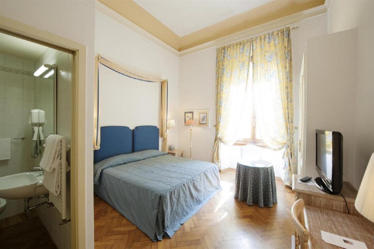Apartment Palazzo Ruspoli Florence