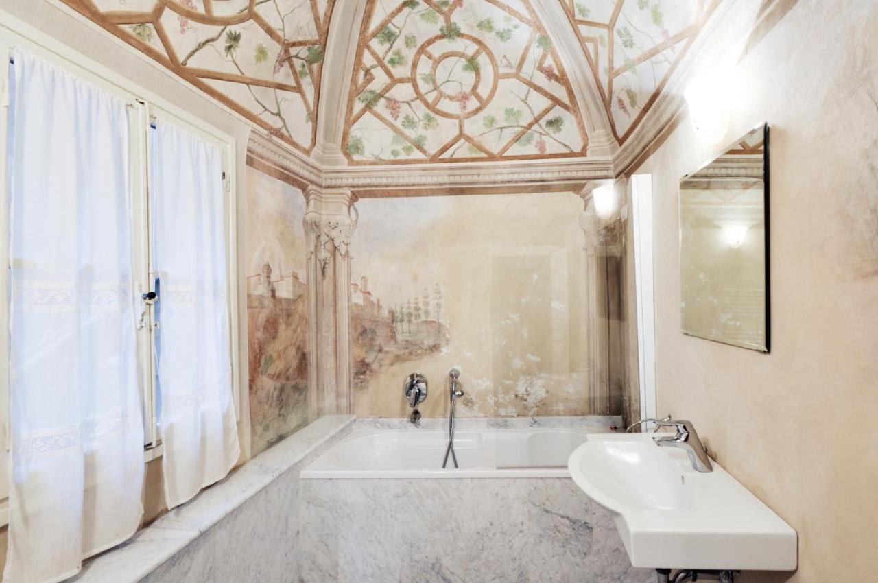 Tornaquinci Palace Florence