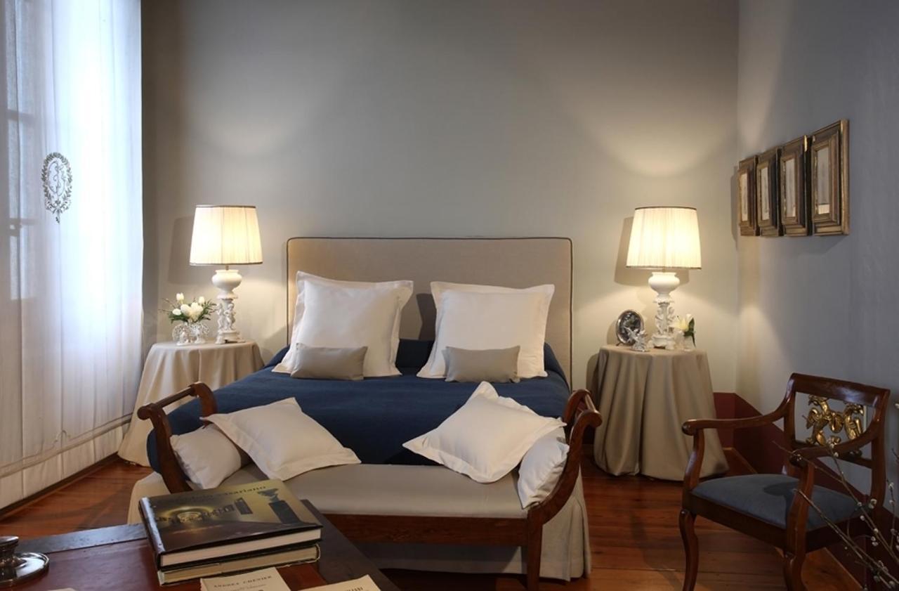 Ex Corde Montis Villa Florence