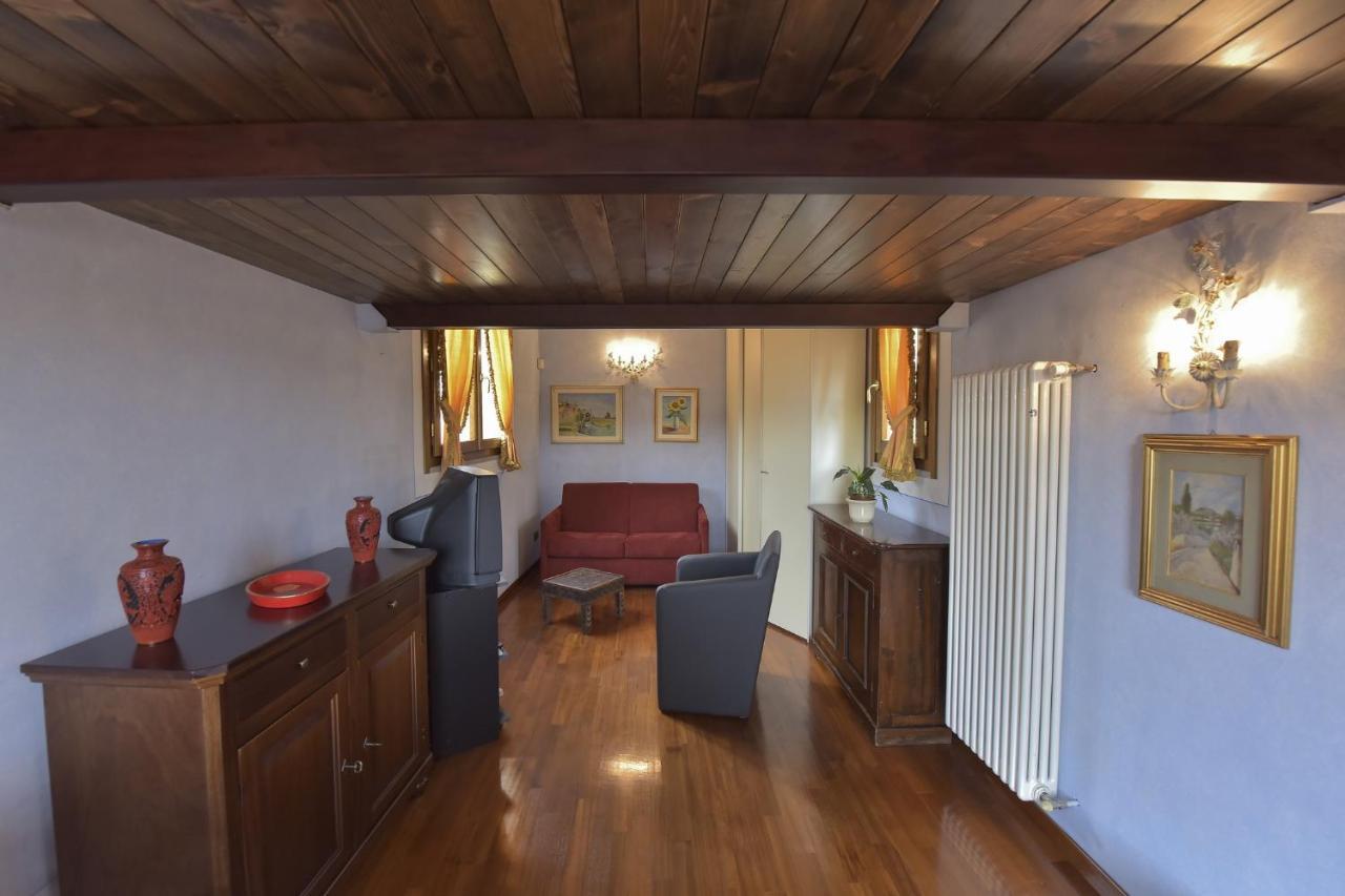 Sani Tourist House Maison d'hôtes 3*