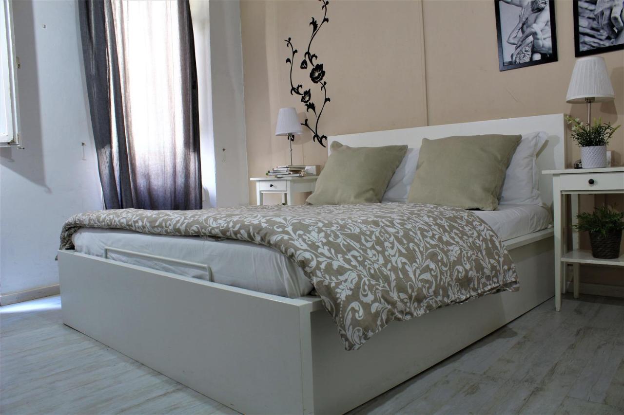 Apartment Crystal Ship Florence