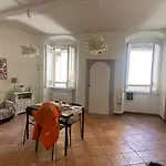Firenze Apartment