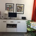 Serragli House