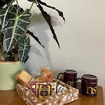Middle Bridge Apartment