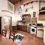 Traditional Central Apartment