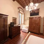 Traditional Central Apartment