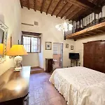 Traditional Central Apartment