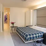 Signoria Tower Apartment