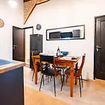 Santa Croce 2Suite Apartment