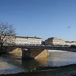 Lungarno Elegance