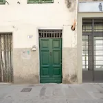 Oltrarno Flat