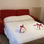 Leopoldo Apartment