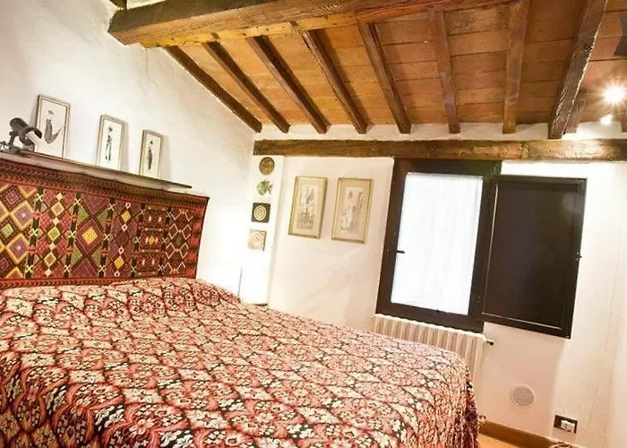 Cozy Studio In The Oltrarno Area