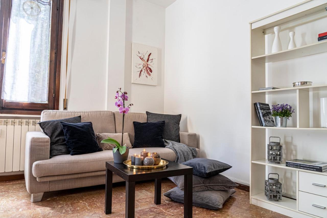 Cozy Roman With Parking Appartement