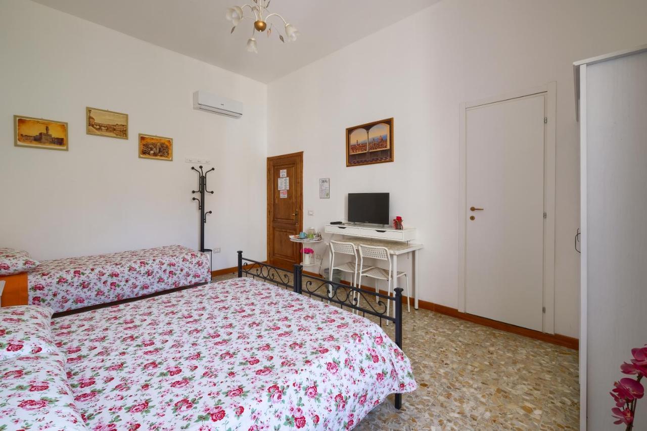 Guest house Dimora Del Magnifico 3*
