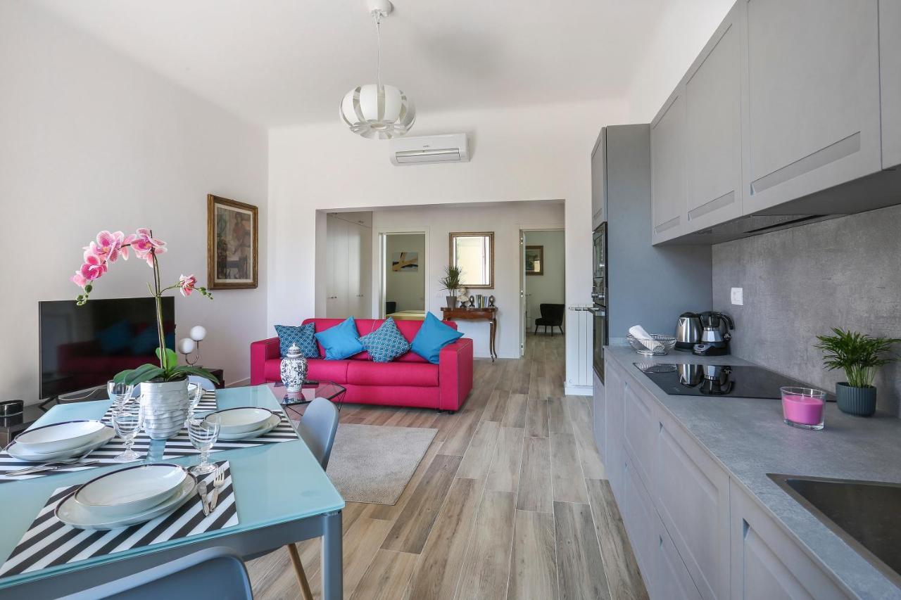 Family Great Location In Apartment *