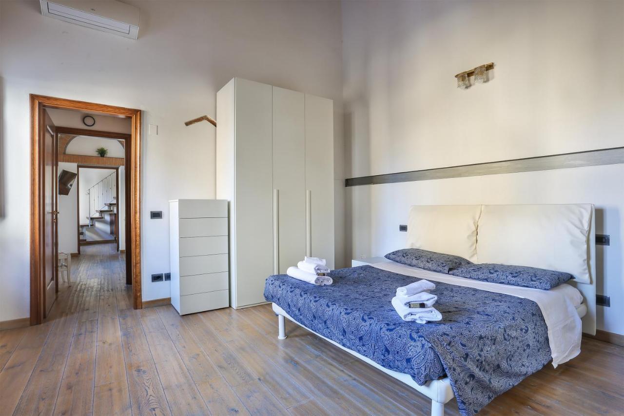 Uffizi Ii In Location Apartment
