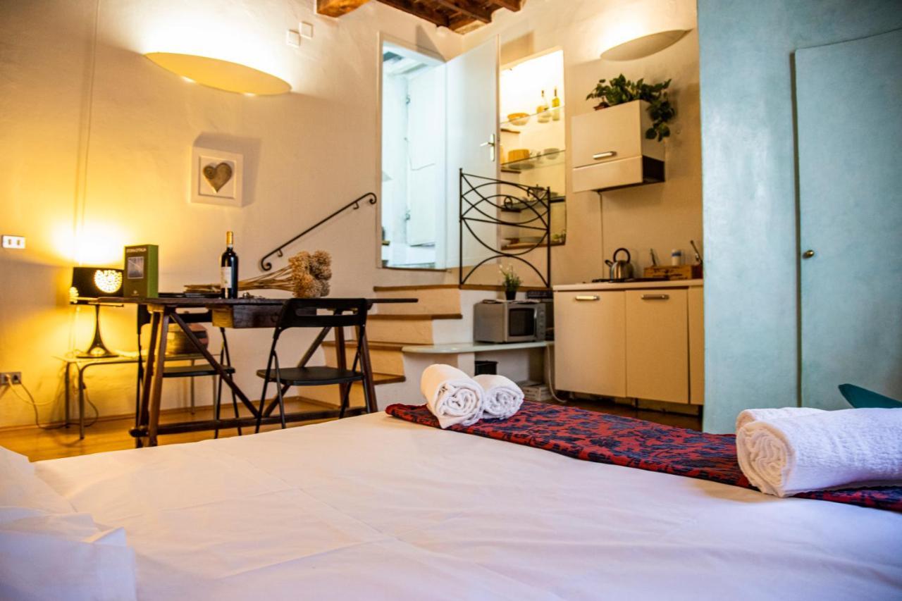 Studio In Tornabuoni Within A Renaissance Building