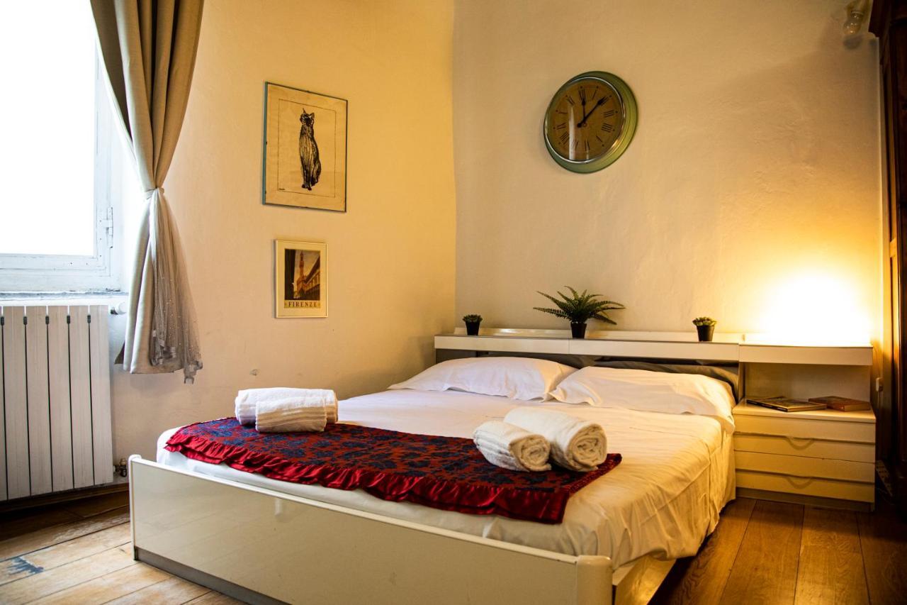 Studio In Tornabuoni Within A Renaissance Building *