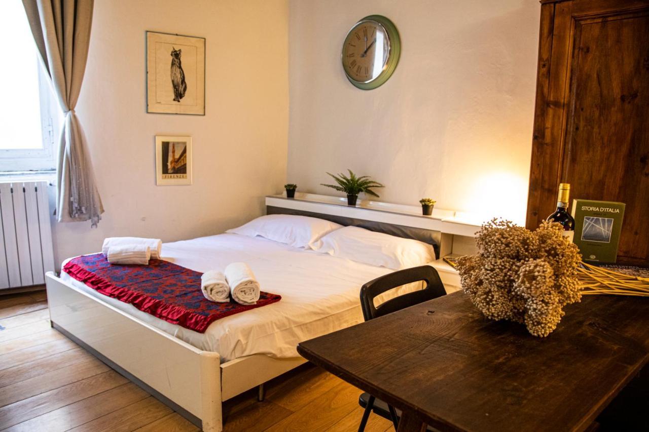 Appartement Studio In Tornabuoni Within A Renaissance Building