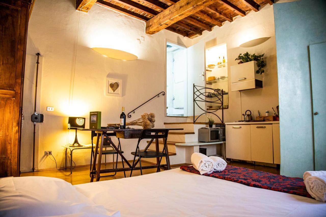 Studio In Tornabuoni Within A Renaissance Building Appartement *