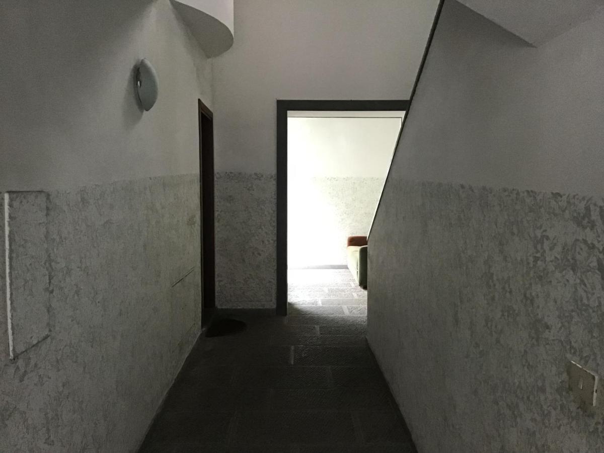 Random At Our Choice Located In Palazzo Rosselli 55 Apartment *