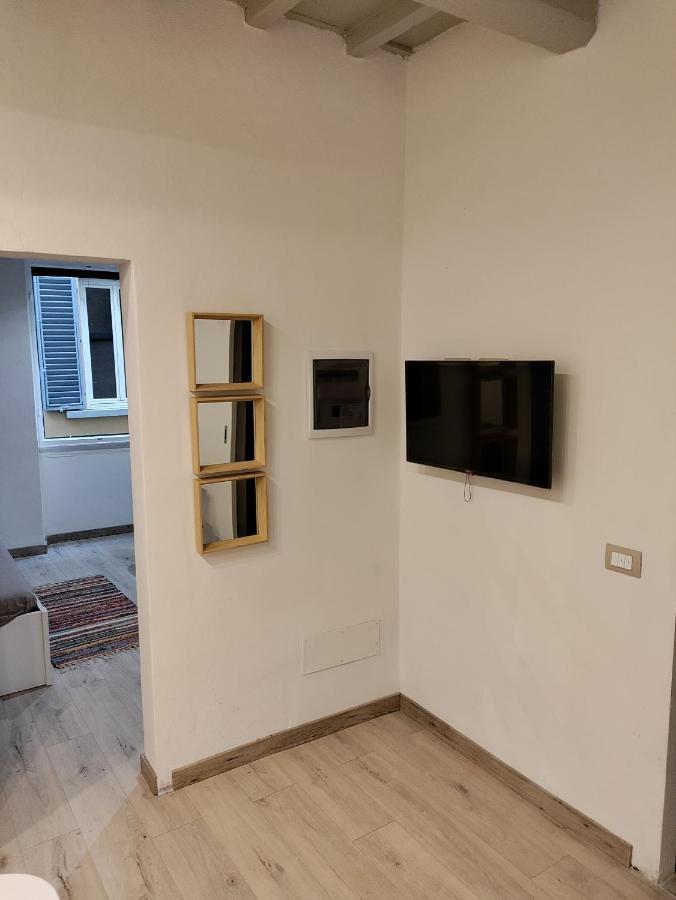 Cozy Near Ponte Vecchio Apartment Florence