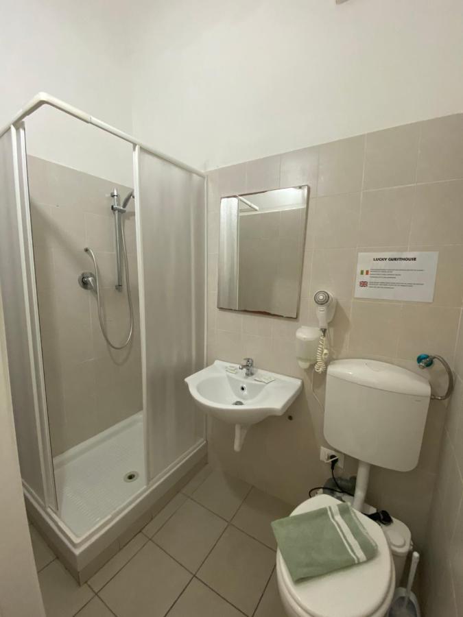 Lucky Guest House Bed & Breakfast Florence