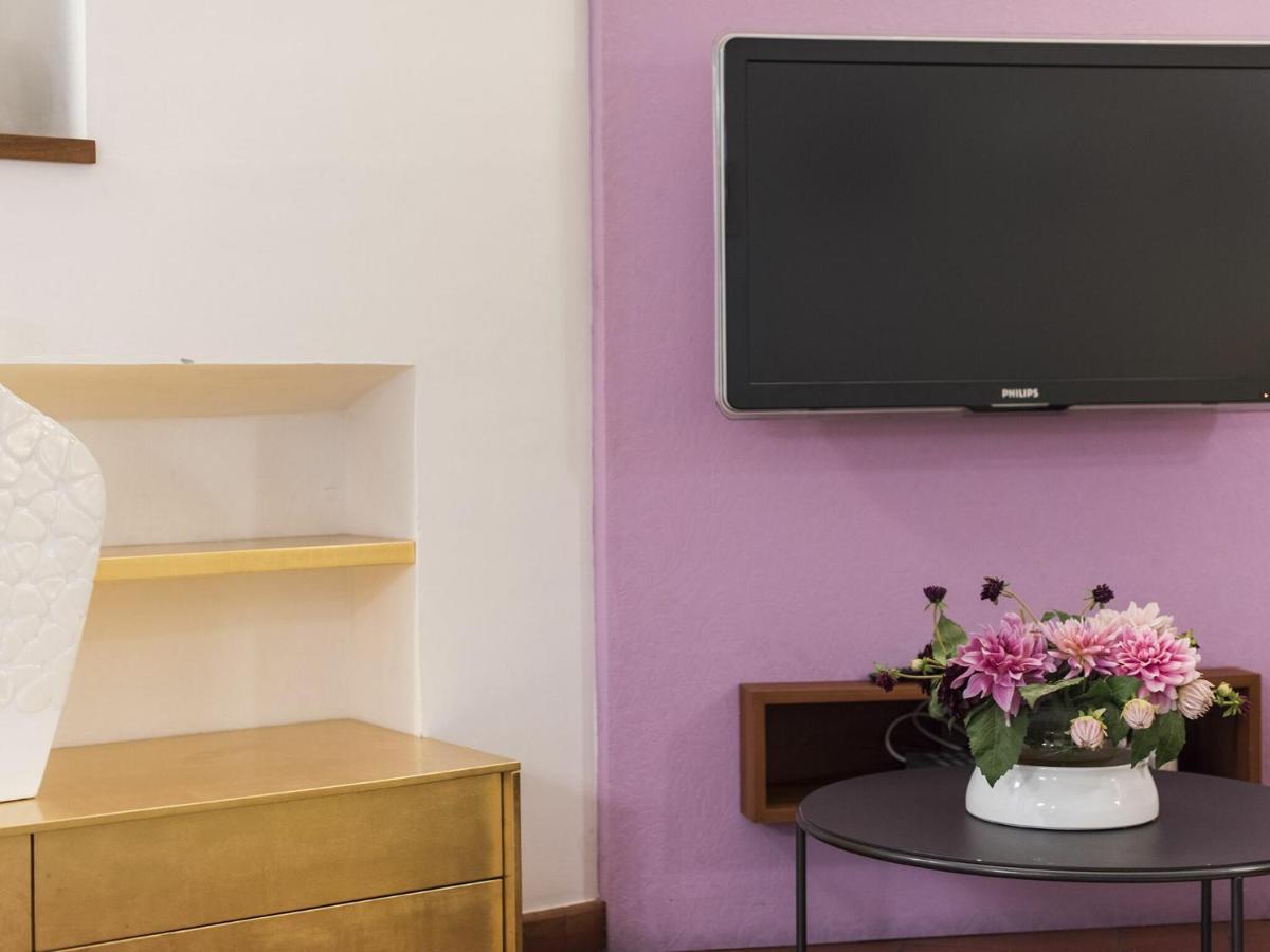 Palazzo Terme By Halldis Apartment Florence