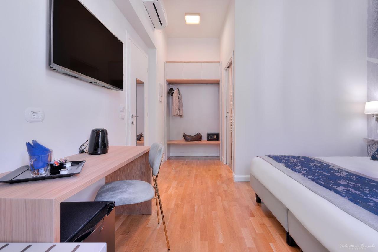 Hotel Cosmos 3*