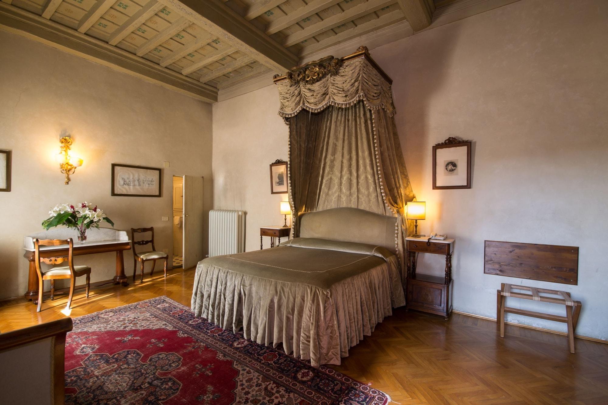 Loggiato Dei Serviti Florence