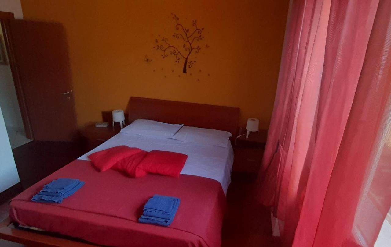 Casa Colorata Apartment *