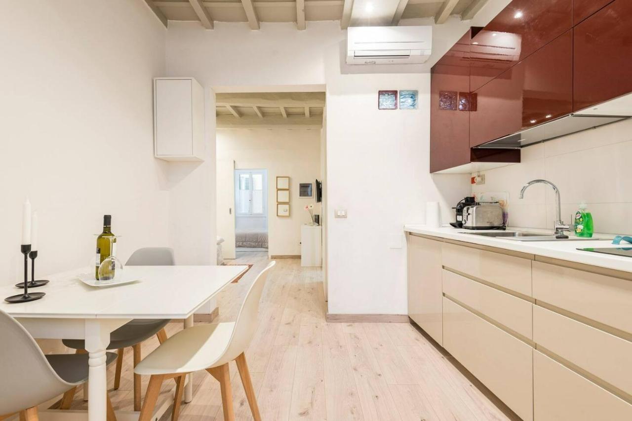 Cozy Near Ponte Vecchio Apartment Florence