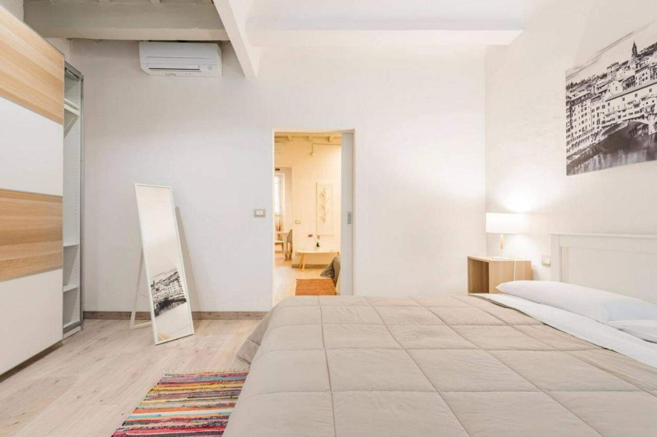 Cozy Near Ponte Vecchio Apartment Florence