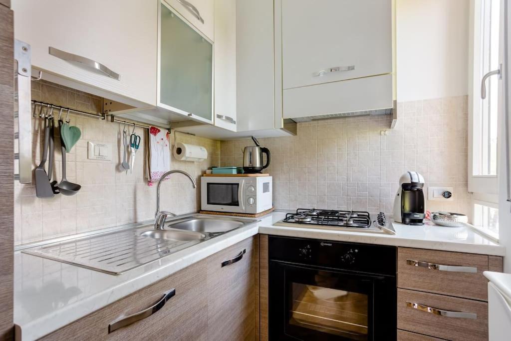 Sweet Redi All Comforts 7min To City Center Florence