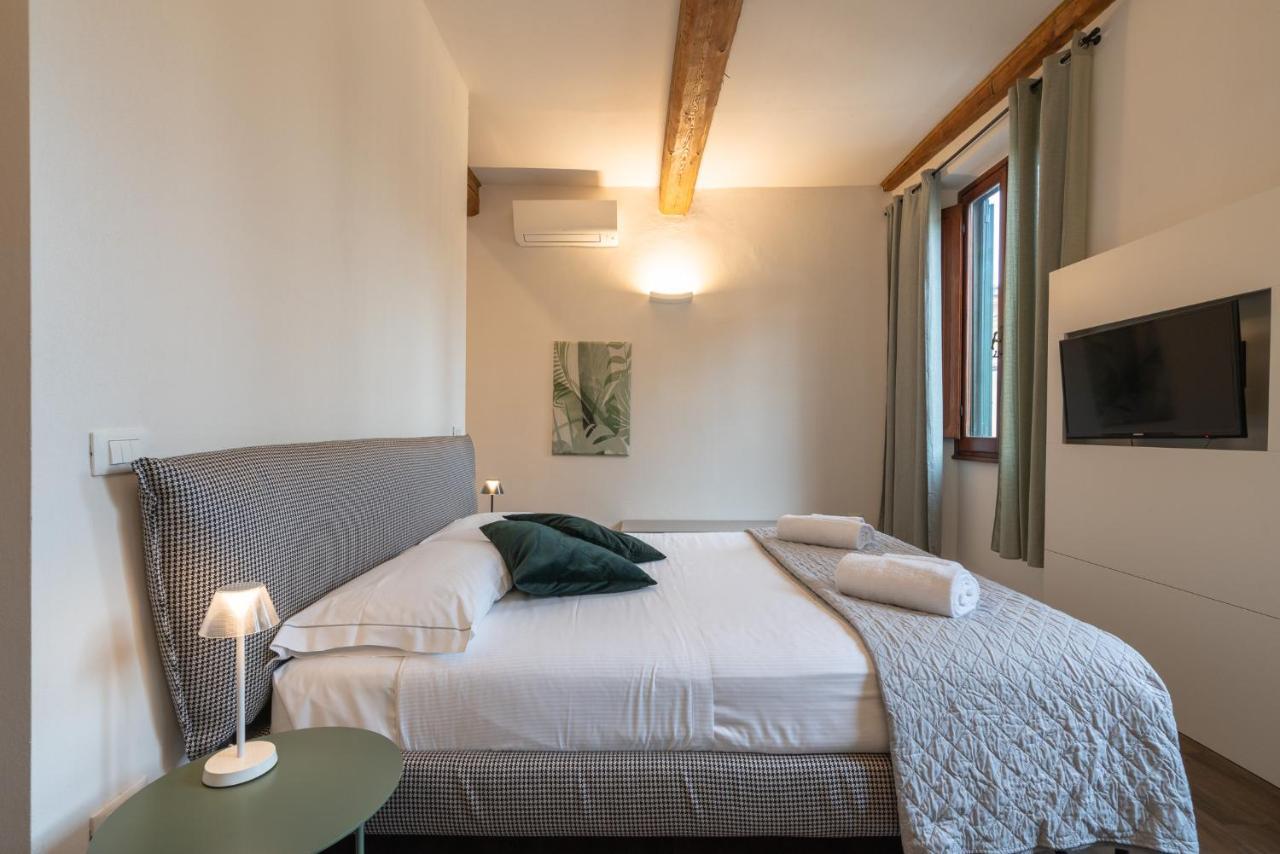 Elegant Green In San Gallo * Florence