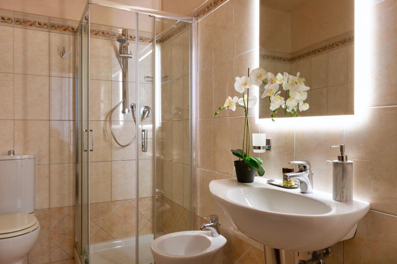 Guest house Aramis 2*